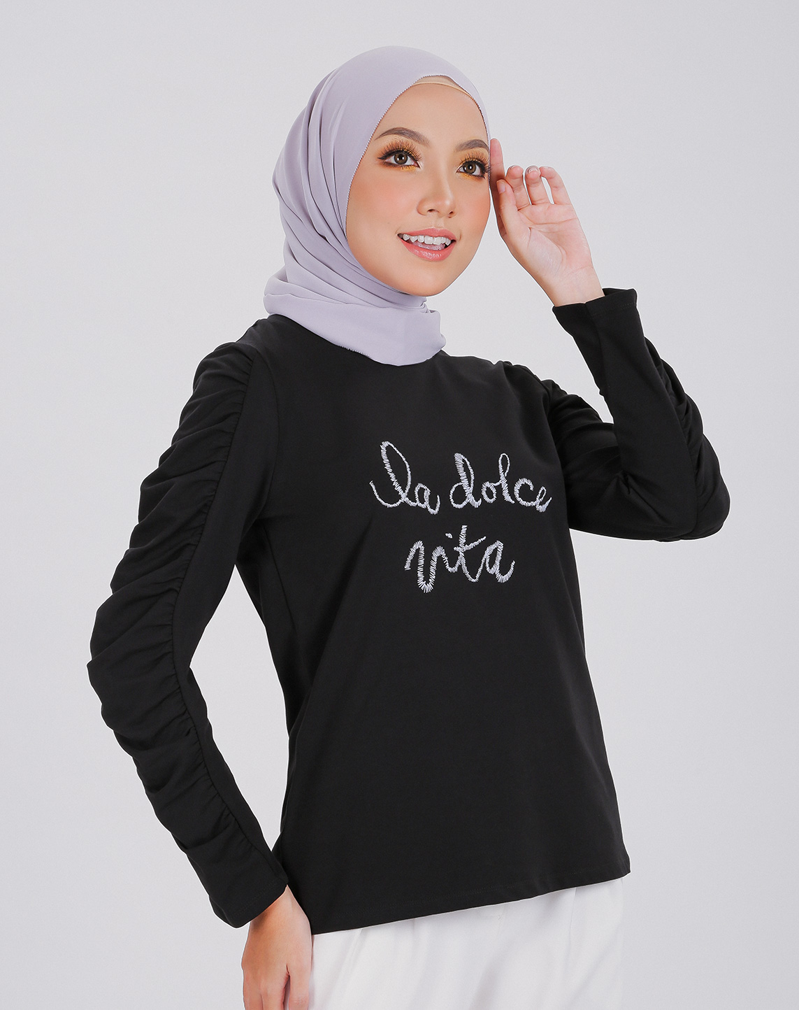 LA DOLCE  IN BLACK